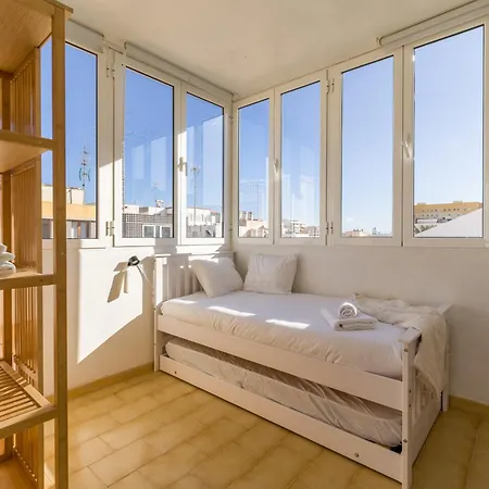 Atico Con Terraza Privada En Mesa Y Lopez *