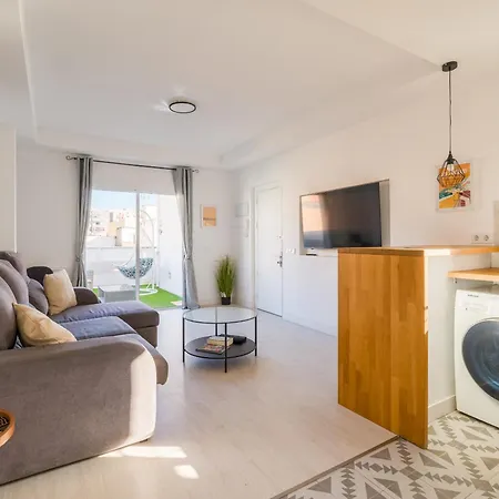Atico Con Terraza Privada En Mesa Y Lopez Apartment *